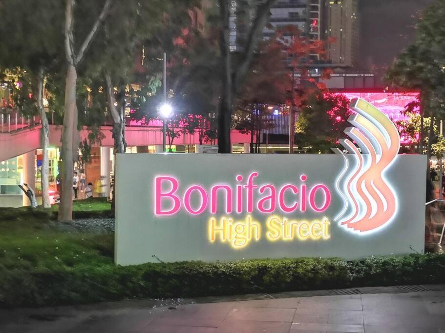 マニラ市New 2Br Of 86Sqm With Parking & Netflix In Bgcアパートメント エクステリア 写真